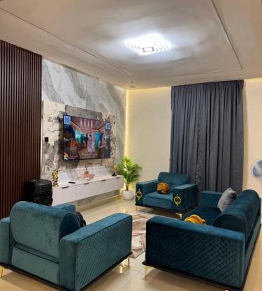 AA luxury Apartment