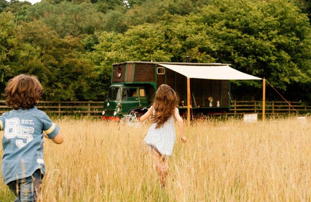 Abbeyfield Horsebox Glamping