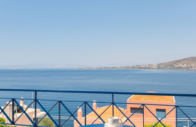 Absolute Perdika Aegina