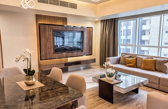 Abu Dhabi Royal Home, Family Apartment, Beach View