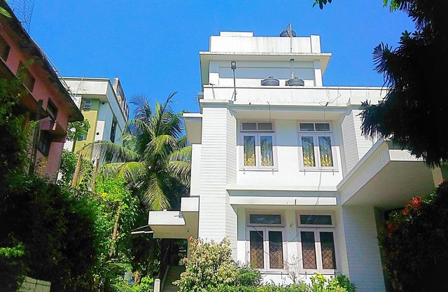 AC, balcony & complimentary breakfast at Shivam Guest House by OK North East