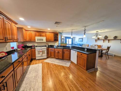 Acadia Luxury Penthouse Suite