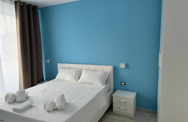 Accoglienti Appartamenti Dallo Stile Moderno ed Elegante con Vista Piscina