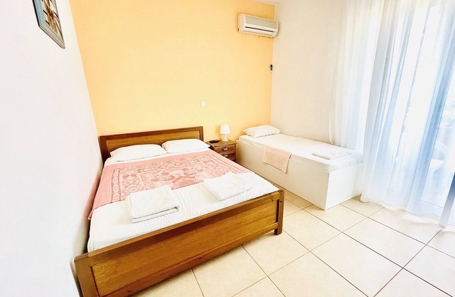 Achinora Potos - Double Room With 2 Beds