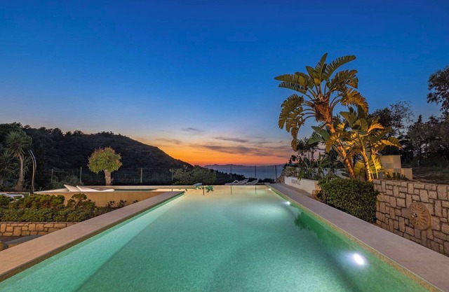 Adamas Villa Rhodes