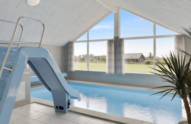 "Adelmine" - 600m from the sea by Interhome