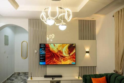 Adorable 1-Bedroom-Apt With 24hrs Electricity & Unlimited Starlink SuperFast Speed WiFi