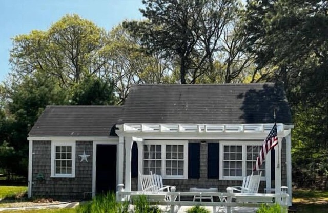 Adorable and private 1BR/Studio cottage in South Chatham!