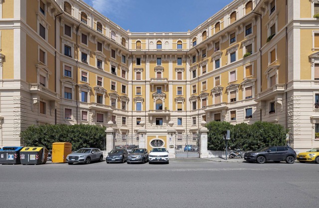 Adriana Star, Large Luxury, AC, 4 Bedrooms 2 Bathrooms