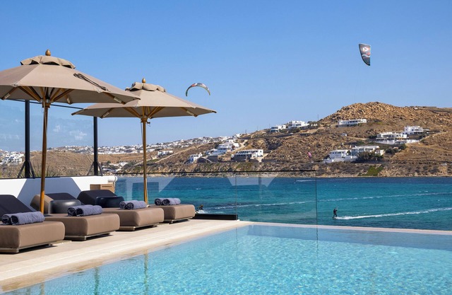 Aeonic Suites and Spa