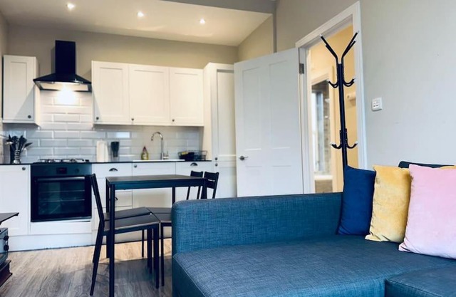 Affordable luxury flat in London - cosy and homely