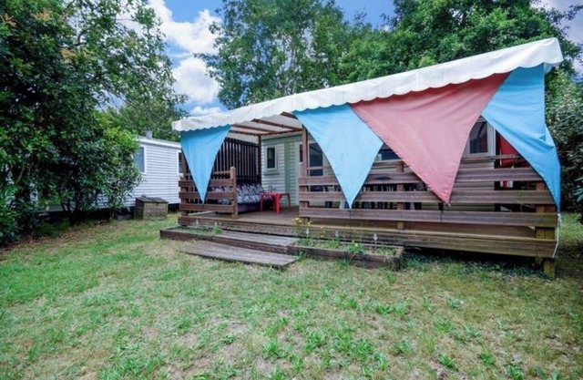Air-conditioned mobile home, 3* campsite, 15 mins from Mimizan