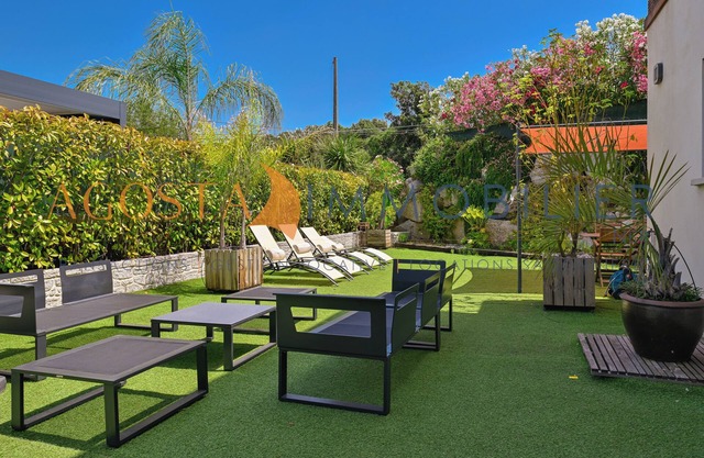 AIR-CONDITIONED BUNGALOW IN PORTICCIO FOR 4 PEOPLE