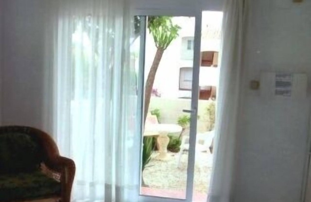 Air-conditioned Ground Floor Apartment On The Bellaluz Complex In La Manga