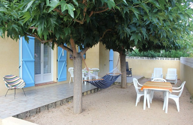 Air-conditioned seaside house