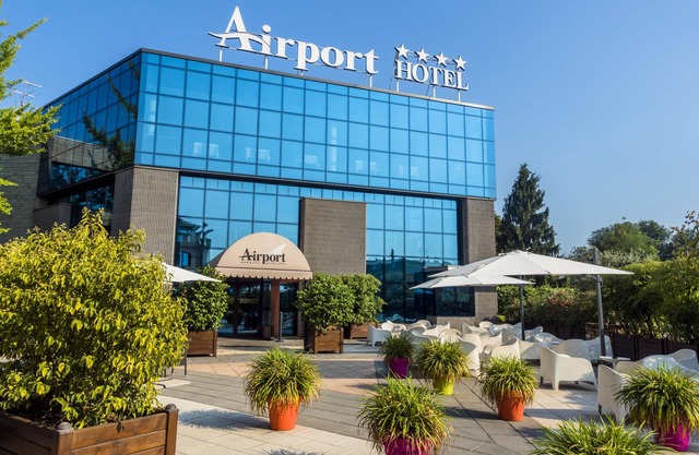 Airport Hotel