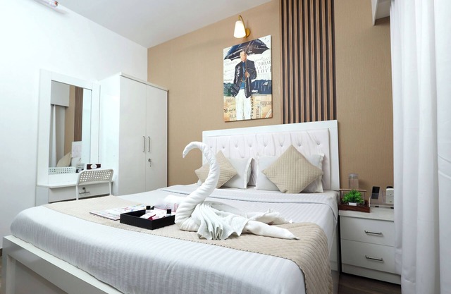Airport Proximity & Compact 1BHK for Health Stays
