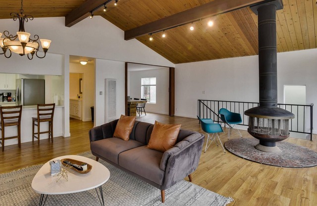Airy 2BR in Marina Del Rey near Beach by Zeus