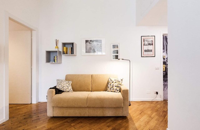 AL CAPOLINEA - Modern two-room apartment JUST REFURBISHED
