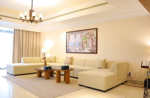 Al Raha Luxe: Your 3BR Retreat on Corniche
