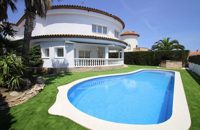 ALAMO Gran villa piscina privada y WiFi gratis