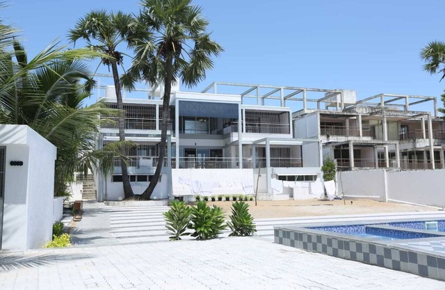 Alamparai Villa: Riverfront House W/Great Views, Full Kitchen, & Strong Wi-Fi