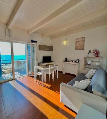 ALBA Suite-Rome airport FCO-Fronte mare
