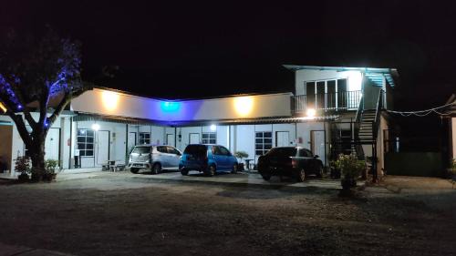 Aleesa Roomstay & Hotel
