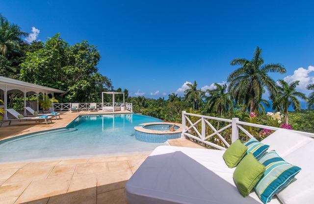 Allamanda Villa- Tryall Resort Membership- van/driver- nanny
