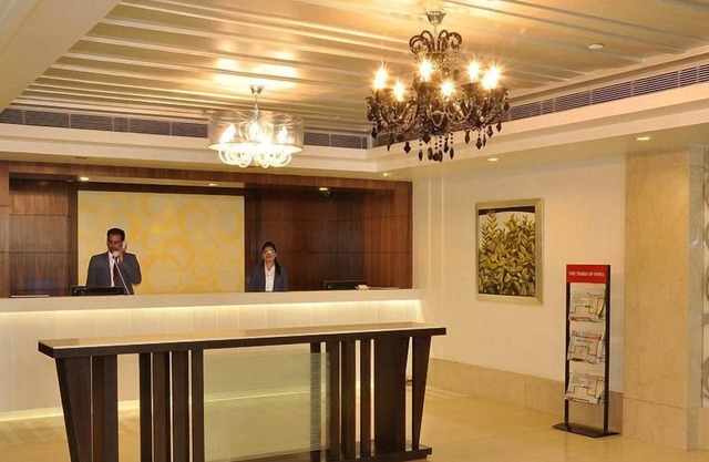 Almondz Hotel