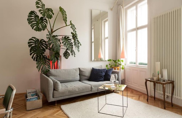 Altbau-Designerwohnung mit Kamin