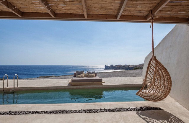 Altera Cave-Hebe Villa