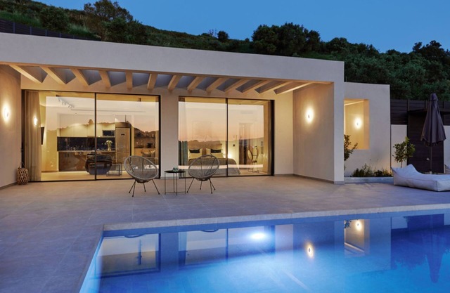 Althea Suite A Lavish Seaview Suite