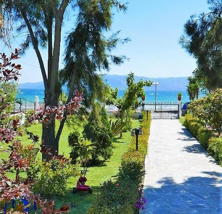 Amarynthos Beachfront Vacation House with garden