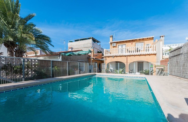 AMATISTA - Comfy chalet with private pool and near the sandy beach.