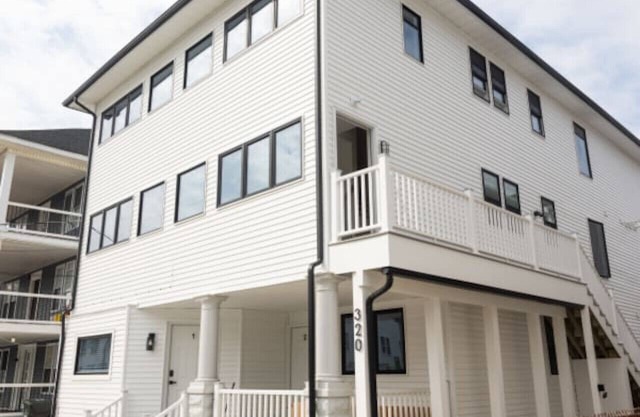 Amazing all new 1fl condo> Steps to The Beach