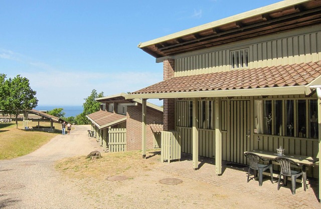 Amazing apartment in Allinge with WiFi