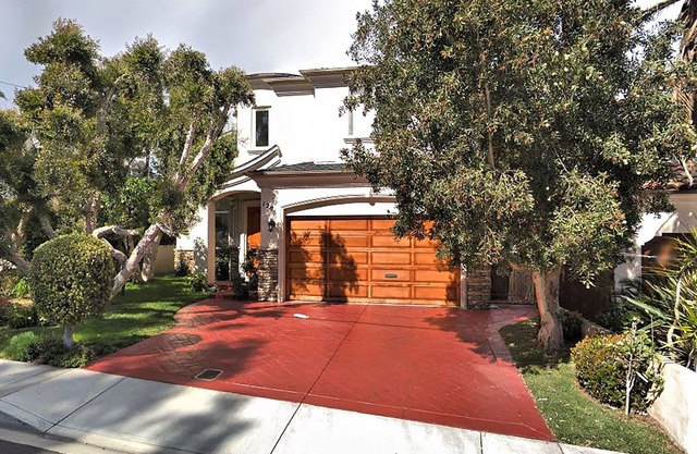 Amazing home 1 mile from beach