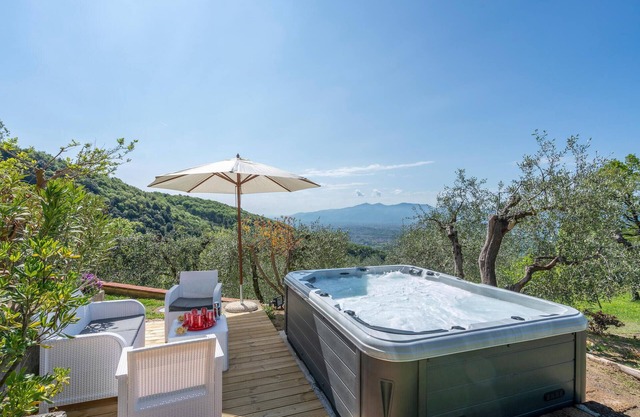 Amazing home in Montecatino LU