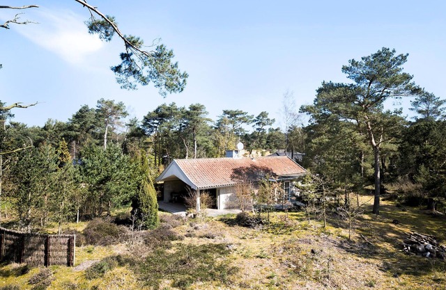 Amazing home in Nexø with WiFi
