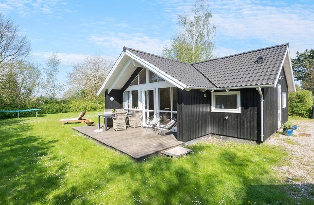 Amazing home in Slagelse with WiFi