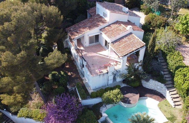 Amazing house Marseille, peaceful, pool, a/c, closed to sea, Calanques, Cassis