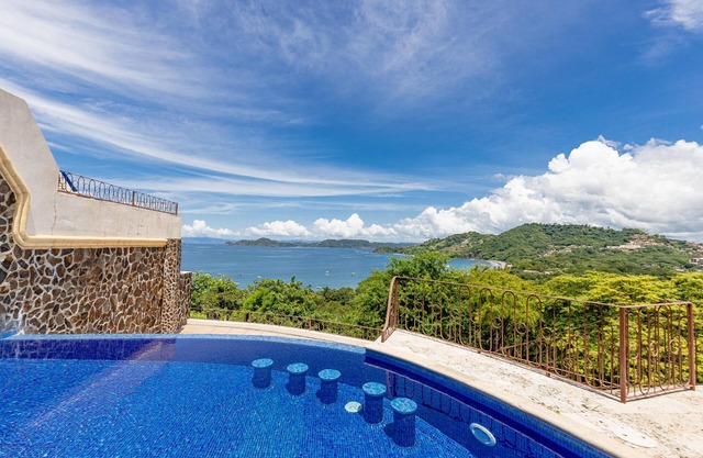Amazing views of the Pacific from your private infinity pool to Beach