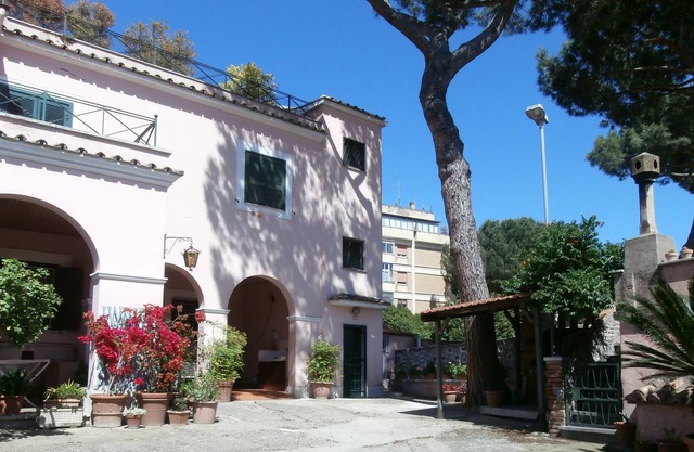 Amazing views of Rome, Private terrace. Perfect for families.