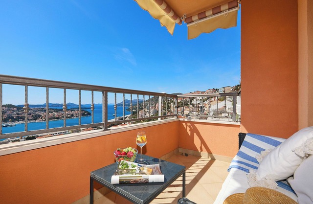 Amore Sea View - One Bedroom Apartment, Sleeps 4