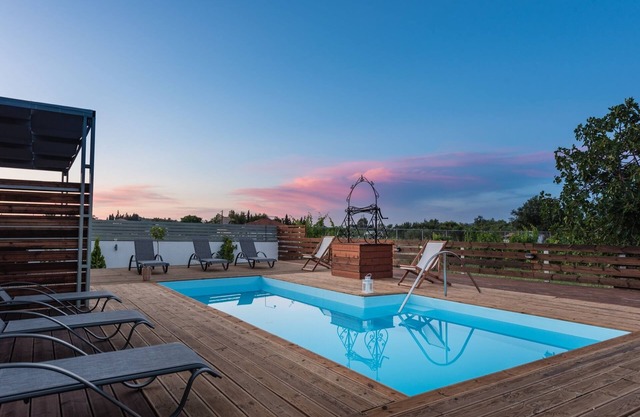Amygdalia Villa - 3 bedroom villa with pool