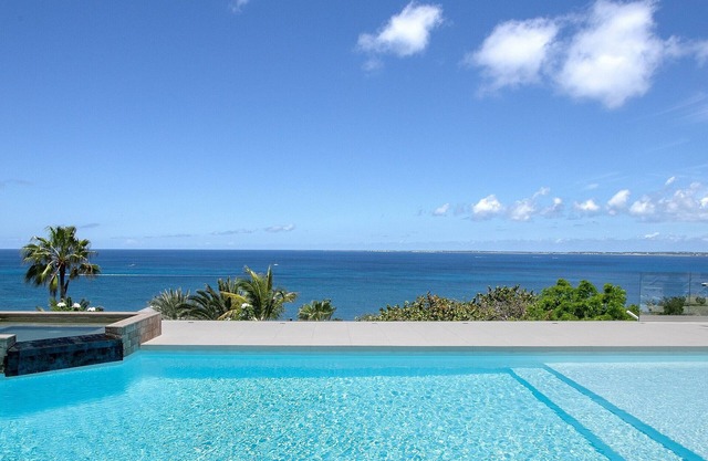 An enchanting, panoramic sea view