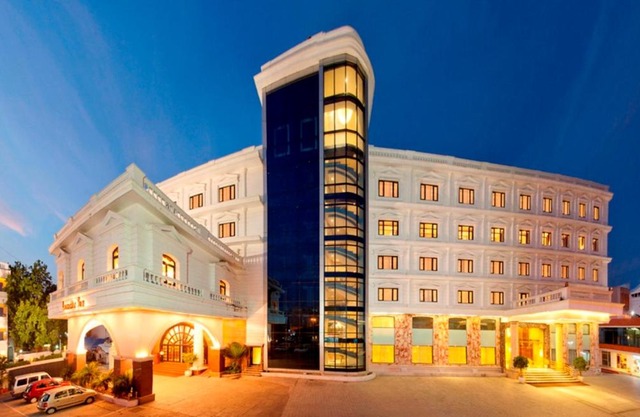 Anandha Inn Convention Centre and Suites