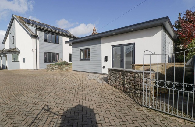 ANETHS ANNEX, romantic in Drybrook