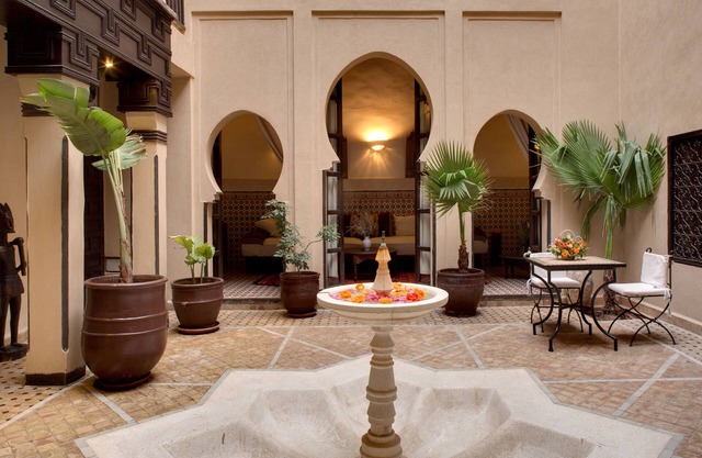 Angsana Riad Tiwaline